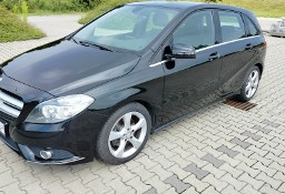 Mercedes-Benz Klasa B W246 1.6 Benzyna 122km+klima+podg fotele+kpl.opon zima+hak