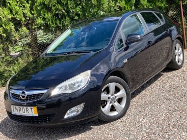 Opel Astra J-1