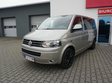 Volkswagen Multivan-1