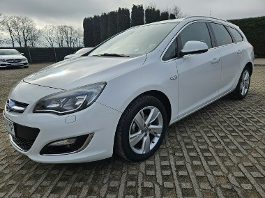 Opel Astra J 1,4 benzyna 140KM zarejestrowany-1