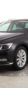 Volkswagen Passat B8 , Skóra, Navi, Klimatronic, Tempomat, Parktronic,-3