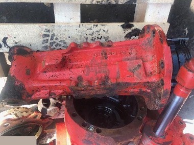 Manitou - Obudowa Mostu Carraro-1