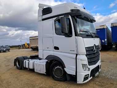 Mercedes-Benz actros-1