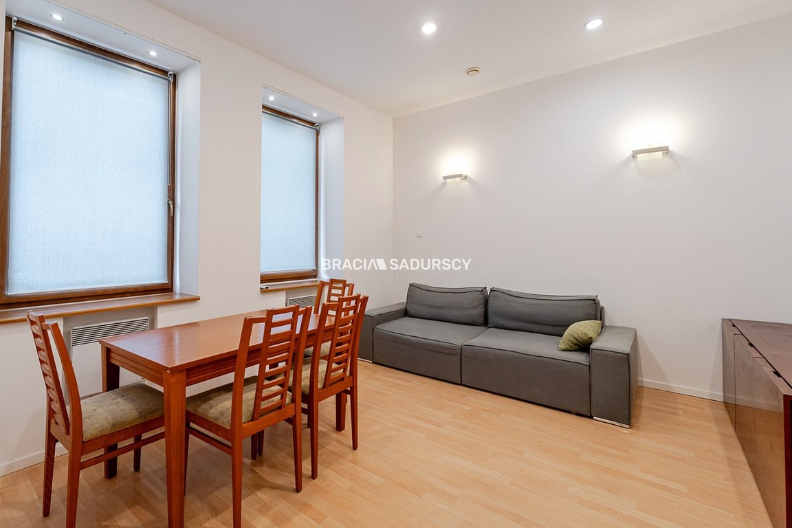 60,17 m² | 3 pokoje | Piwnica | Kameralny Budynek - Widok 4
