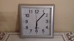 Zegar ścienny „Quartz”, do sprzedania