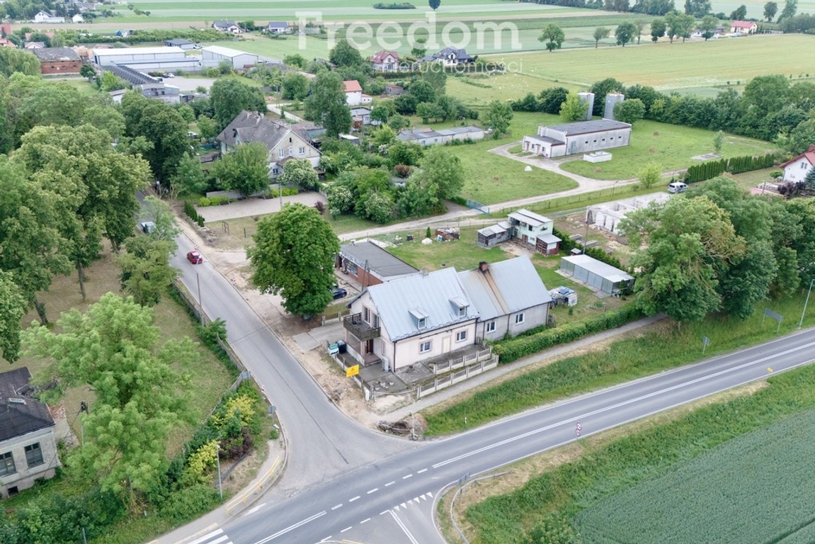 Jedna nieruchomość,wiele możliwości. Dom w Brzeziu - Widok 2