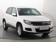 Volkswagen Tiguan , Klimatronic, Parktronic, Podgrzewane siedzienia