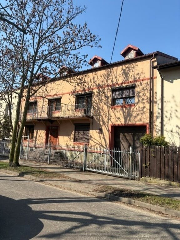 dom na sprzedaż