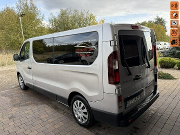 Renault Trafic III wypożyczalnia wynajem 9osobowy długi webasto