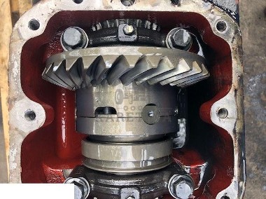 Case CS 120 - Oś Przednia-1