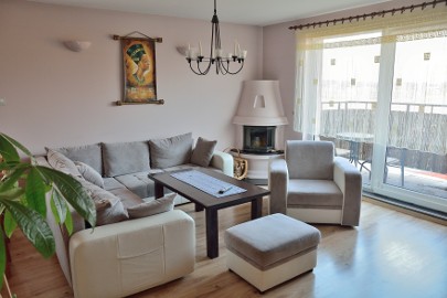 SPRZEDAM MIESZKANIE 3 POKOJE Z BALKONEM I WIDOKIEM NA JEZIORKO