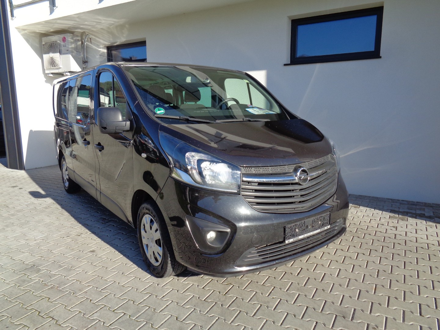 Opel Vivaro II 9os LEDY navi kamera