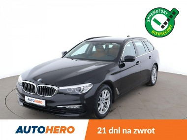 BMW SERIA 5 VII (F90) 520d Lounge Klimatronik Tempomat Navi El.Fotele Skóra Kamera PDC LED-1