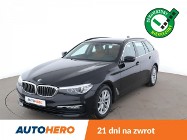 BMW SERIA 5 VII (F90) 520d Lounge Klimatronik Tempomat Navi El.Fotele Skóra Kamera PDC LED