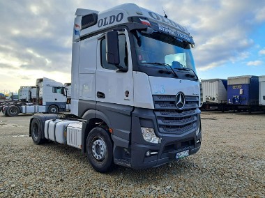 Mercedes-Benz Actros-1