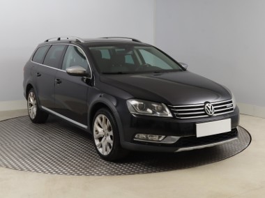 Volkswagen Passat B7 , 177 KM, DSG, Navi, Xenon, Bi-Xenon, Klimatronic, Tempomat,-1