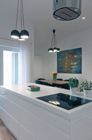Trzypoziomowe mieszkanie w nowoczesnej, minimalistycznej stylistyce-2
