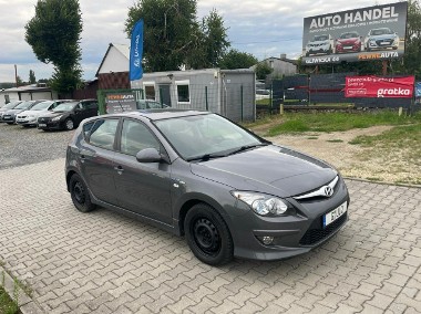 Hyundai i30 I Bardzo zadbany/Klimatyzacja sprawna/10 poduszek/Bez korozji-1