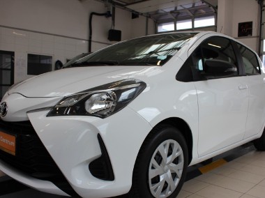 Toyota Yaris IV-1