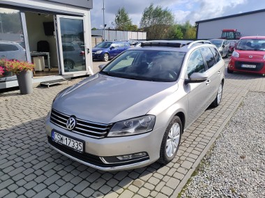 Volkswagen Passat-1