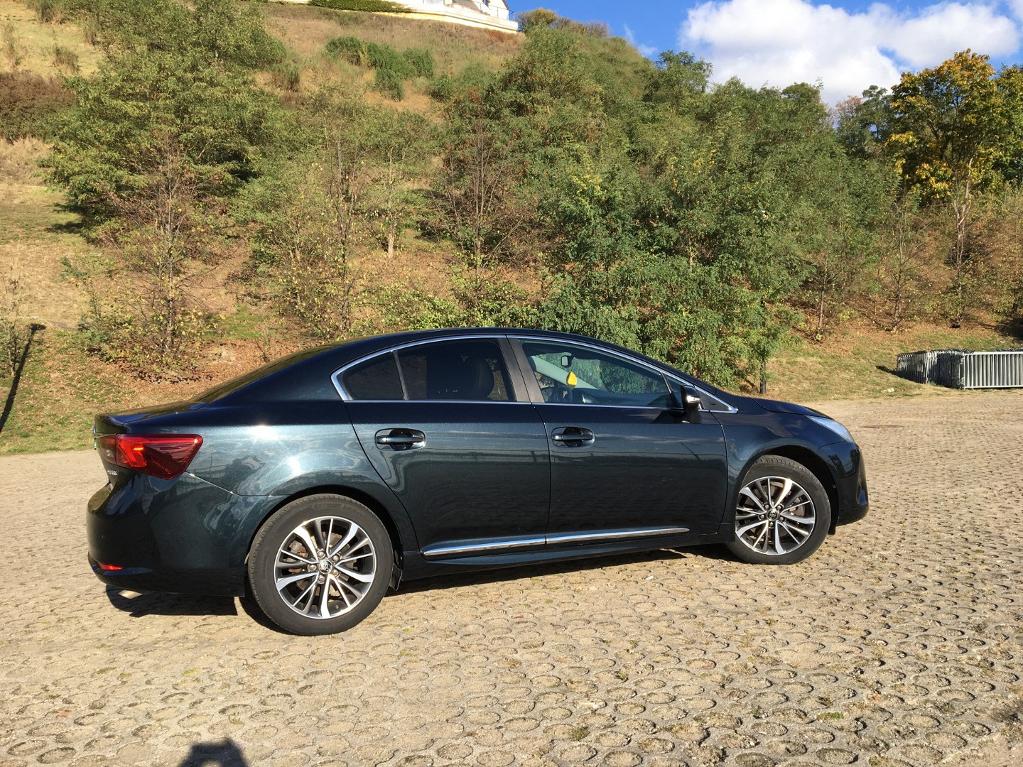 Toyota Avensis IV Premium + Style + Executive - SALON Polska