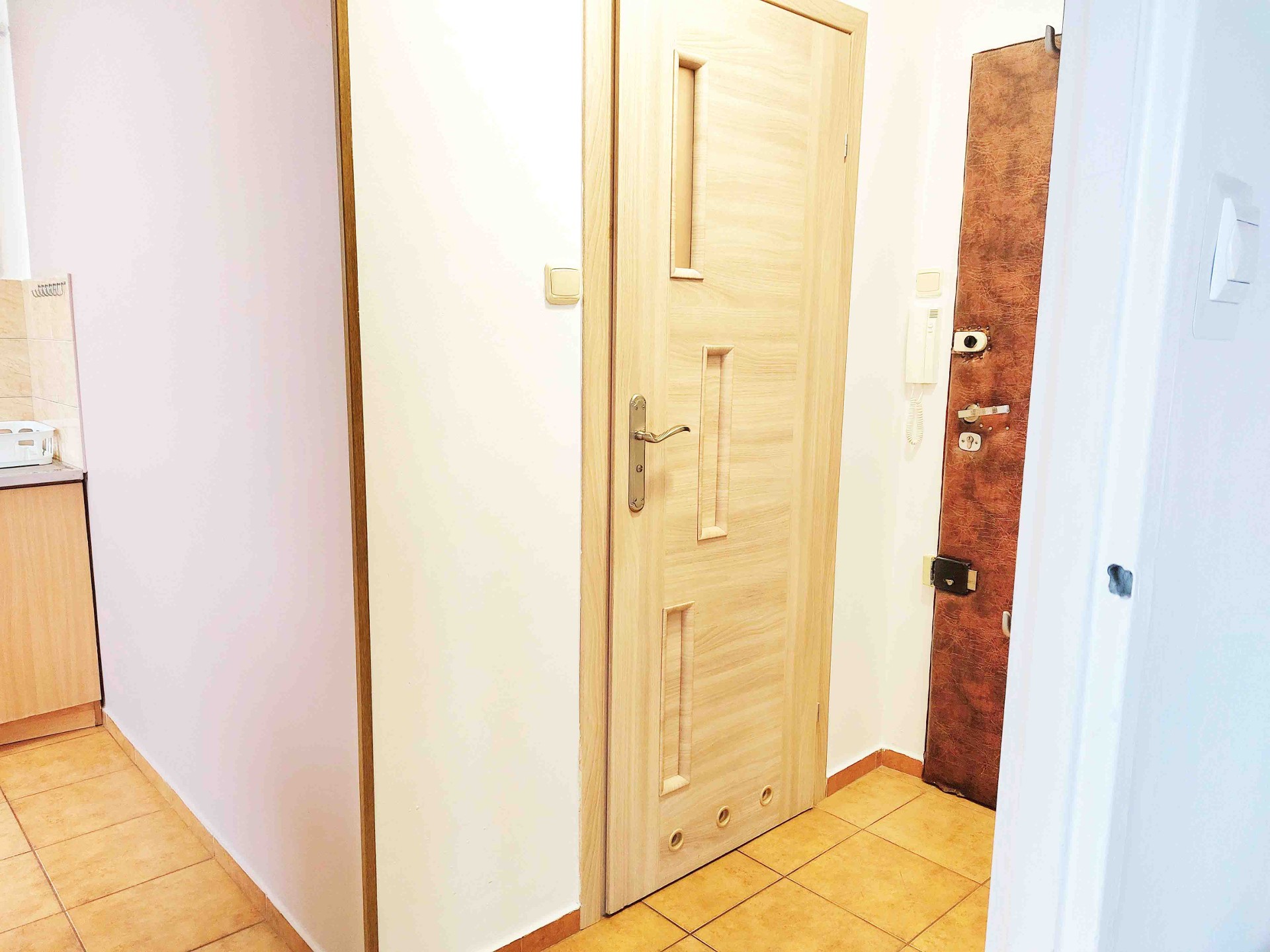Do wynajęcia kawalerka 30 m² w Olsztynie - doskonała lokalizacja blisko UWM Osiedle Podgrodzie ul. Żiżki - Widok 4