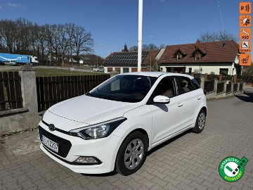 Hyundai i20 II 1,3 benzyna 85 ps ładny ,świeżo zarejestrowany z Niemiec