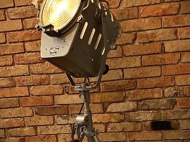 Lampa loft podłogowa filmowa 1963 r-1