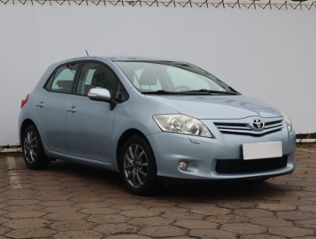 Toyota Auris I , GAZ, Klima, Podgrzewane siedzienia,ALU