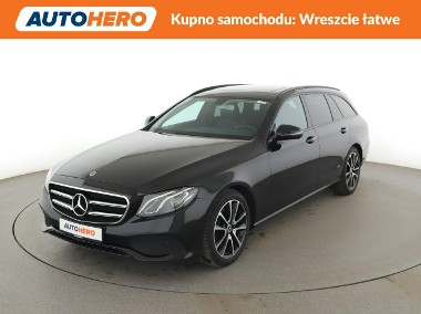 Mercedes-Benz Klasa E Avantgarde Navi Tempomat Grzane Fotele Szyberdach Ambient Kamera LED-1