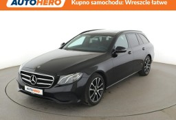 Mercedes-Benz Klasa E Avantgarde Navi Tempomat Grzane Fotele Szyberdach Ambient Kamera LED
