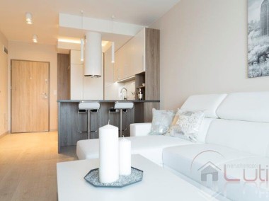 <p>**Krowodrza**2 pokoje**Widok na Park**</p>-1