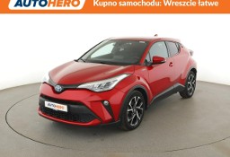 Toyota C-HR lift niski przebieg navi kamera grzane fotele ACC
