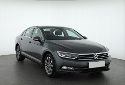 Volkswagen Passat B8 , Salon Polska, Serwis ASO, VAT 23%, Navi, Klimatronic,