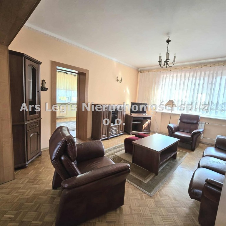 Dom na sprzedaż, 200 m², 8 pokoi Turek