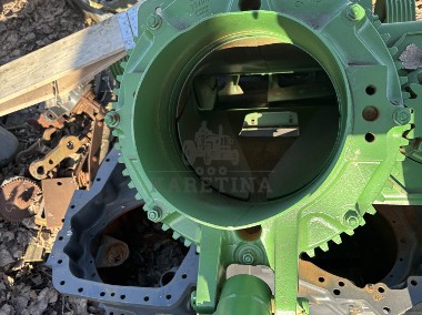 John Deere 8600 Podstawa CZĘŚCI AXE27755-1