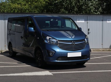 Opel Vivaro , L2H1, 9 Miejsc-1