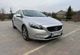 Volvo V40 II