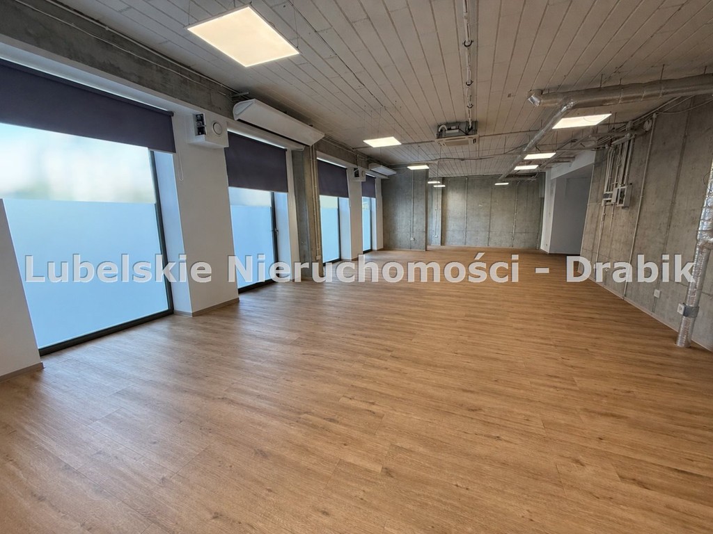 nieruchomość komercyjna na sprzedaż
