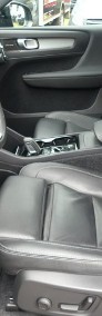 Volvo XC40 XC40 T4 AWD R-Design Navi Kamera RfK Leder F. VAT23-3