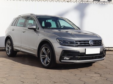 Volkswagen Tiguan , Salon Polska, DSG, Navi, Klimatronic, Tempomat, Parktronic,-1