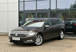 Volkswagen Passat B8 FullLED Łopatki Grzany fotel+Masaż Asystent Czujniki Hak Nav GWARANC