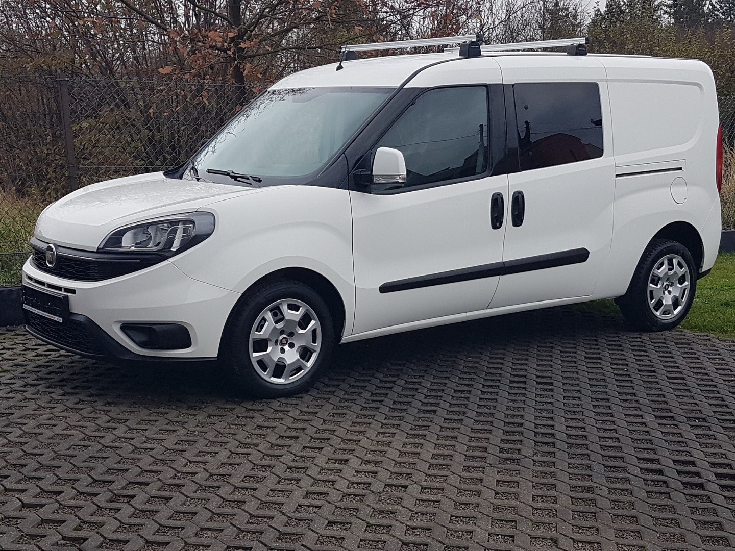 Fiat Doblo II MAXI 5-OSÓB DŁUGI KLIMA 6-BIEGÓW KRAJOWY I-WŁAŚCICIEL FAKTURA VAT