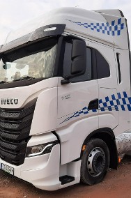 Iveco As440-2