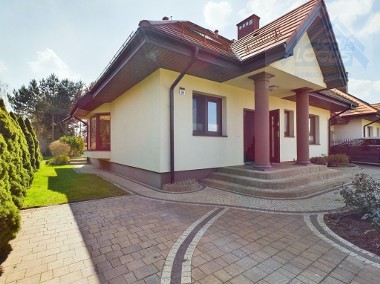 Sprzedam dom 197/700 m2 Dąbrowa Chotomowska-1