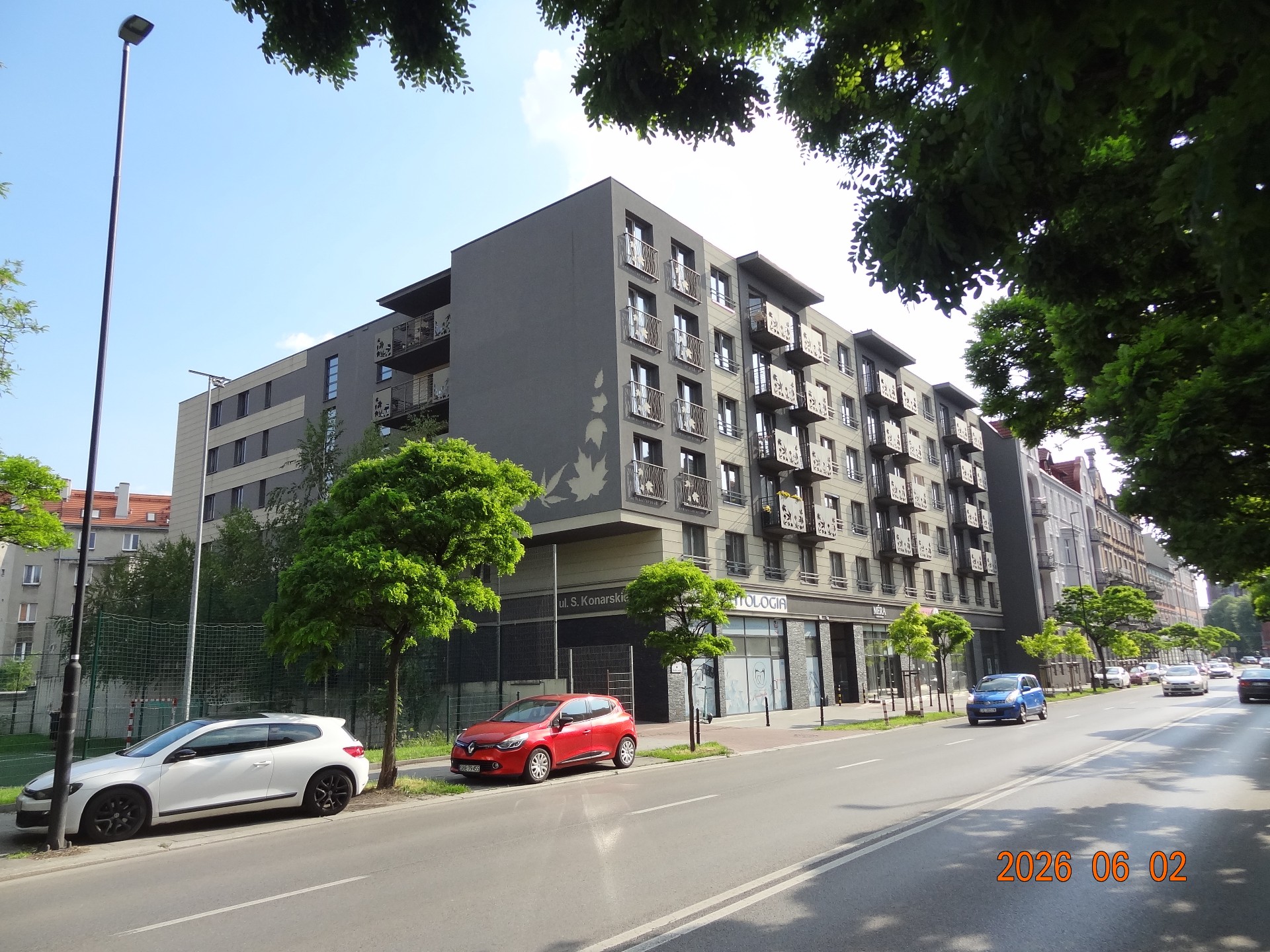Przestronne 4-pokojowe mieszkanie w nowoczesnym apartamentowcu – Gliwice, ul. Konarskiego - Widok 3