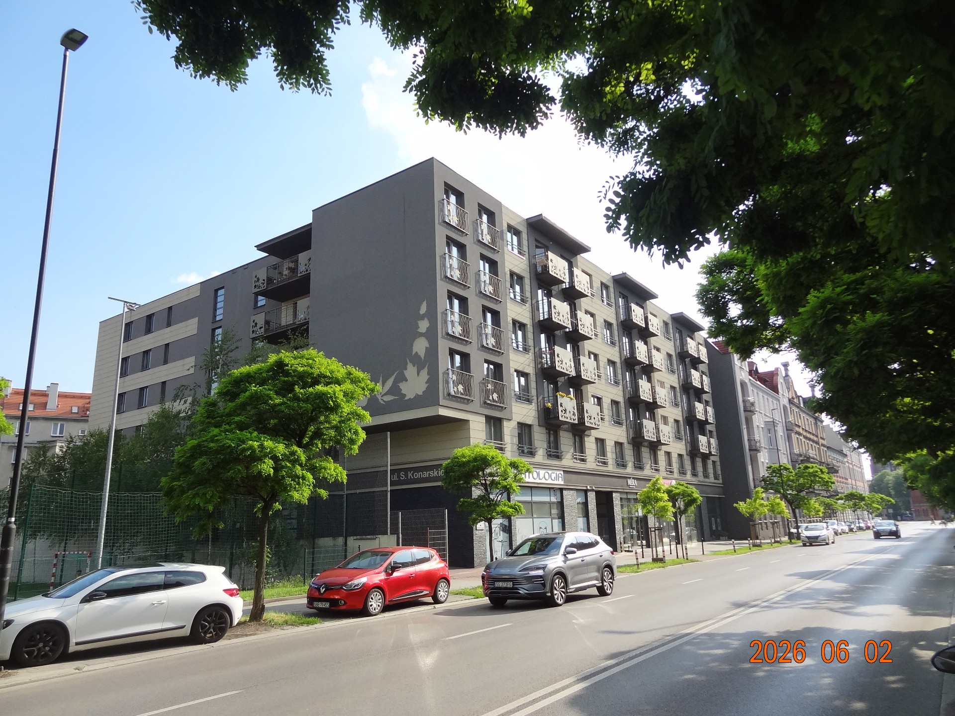 Przestronne 4-pokojowe mieszkanie w nowoczesnym apartamentowcu – Gliwice, ul. Konarskiego - Widok 2