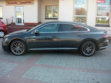 2.0 TSI 4Motion DSG R-Line-1