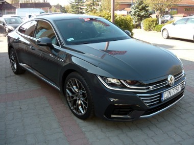 2.0 TSI 4Motion DSG R-Line-1