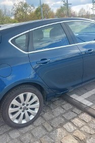 Opel Astra J-2